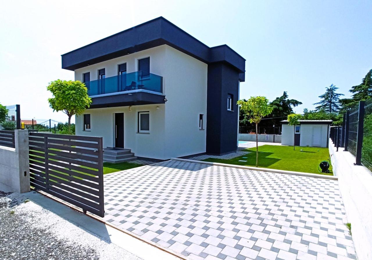 Villa Nikolina - Luxury Villa With 5 Bedrooms And Swimming Pool Vodnjan Exteriér fotografie